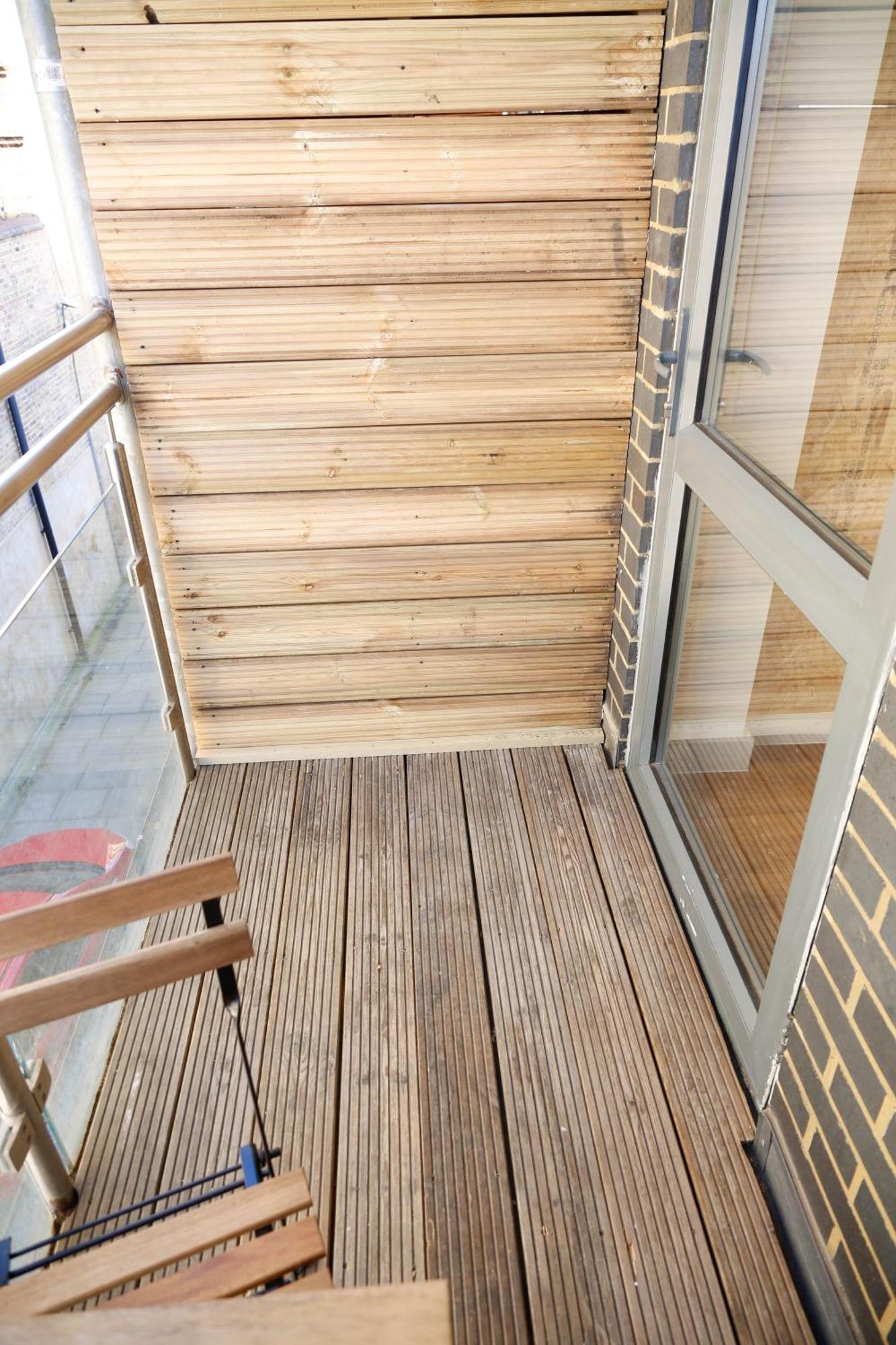 New Luxury Rooms In The Heart Of London Next To Shops, Cafes, Bars & Metro With Shared Bathrooms Екстериор снимка