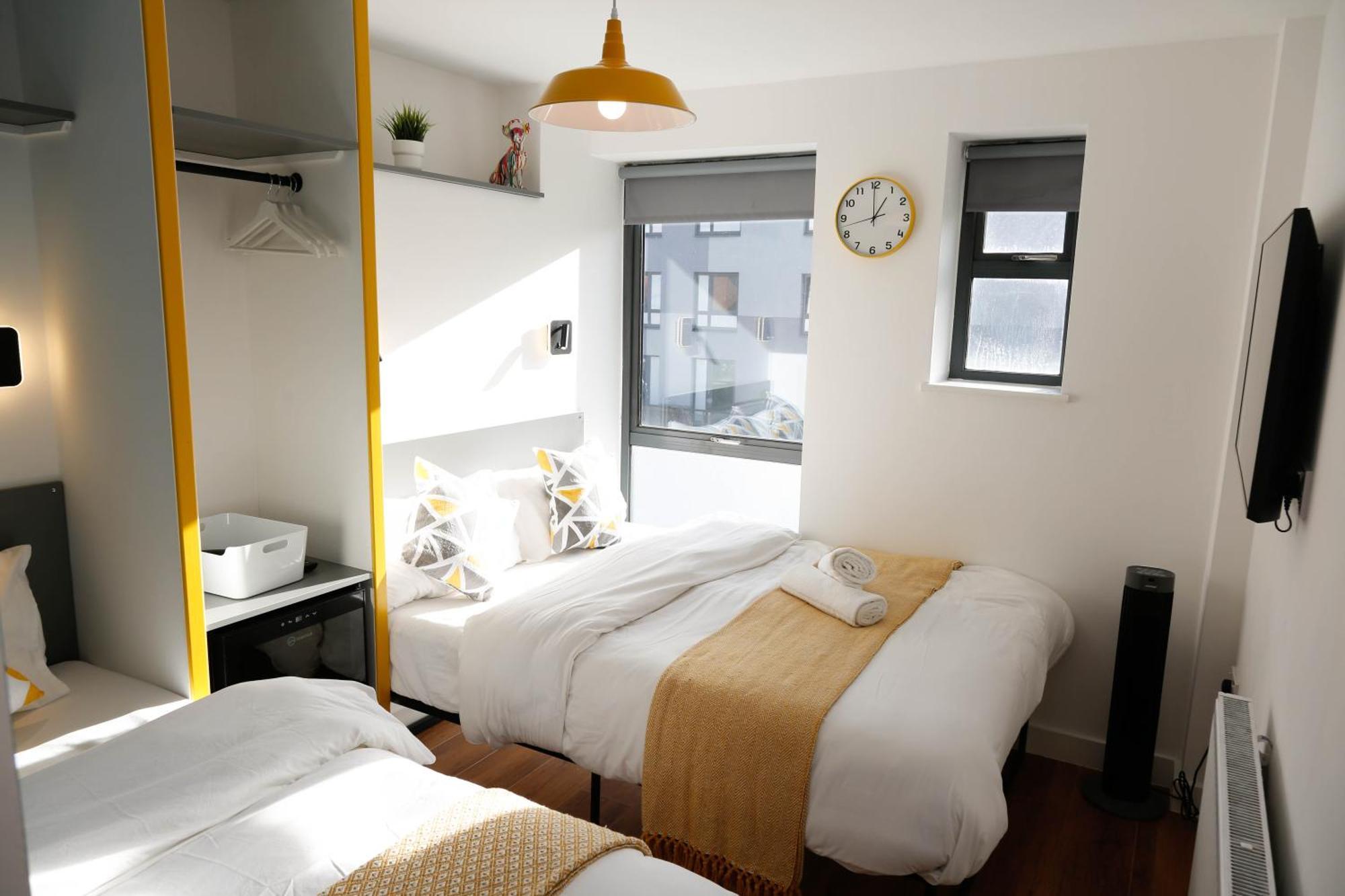 New Luxury Rooms In The Heart Of London Next To Shops, Cafes, Bars & Metro With Shared Bathrooms Екстериор снимка