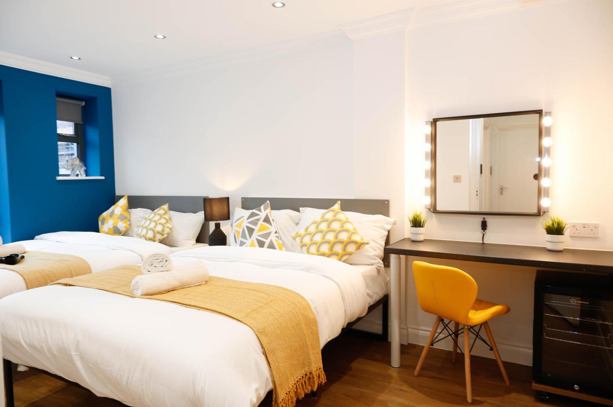 New Luxury Rooms In The Heart Of London Next To Shops, Cafes, Bars & Metro With Shared Bathrooms Екстериор снимка