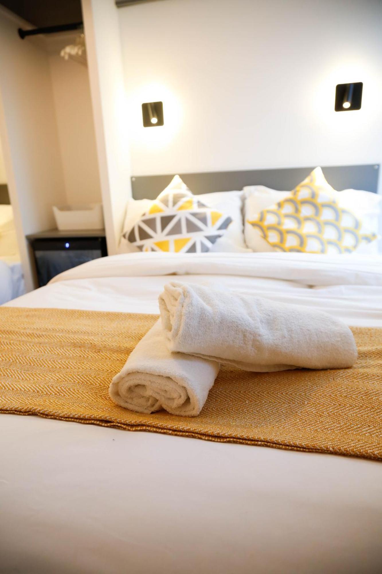 New Luxury Rooms In The Heart Of London Next To Shops, Cafes, Bars & Metro With Shared Bathrooms Екстериор снимка