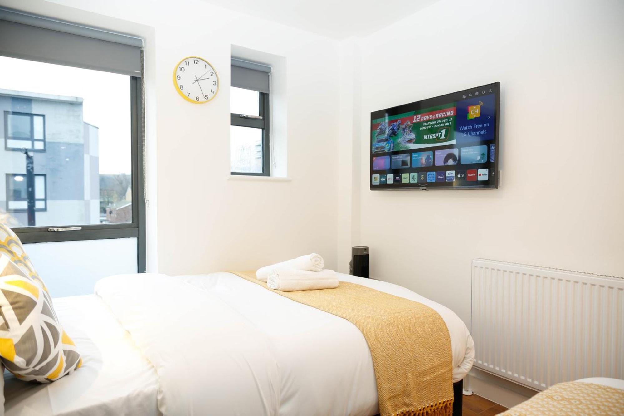 New Luxury Rooms In The Heart Of London Next To Shops, Cafes, Bars & Metro With Shared Bathrooms Екстериор снимка