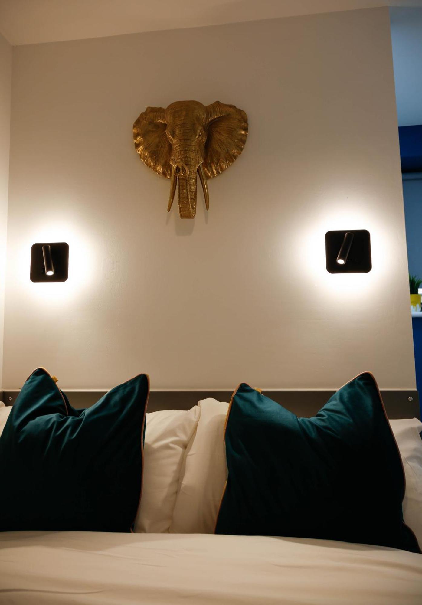 New Luxury Rooms In The Heart Of London Next To Shops, Cafes, Bars & Metro With Shared Bathrooms Екстериор снимка