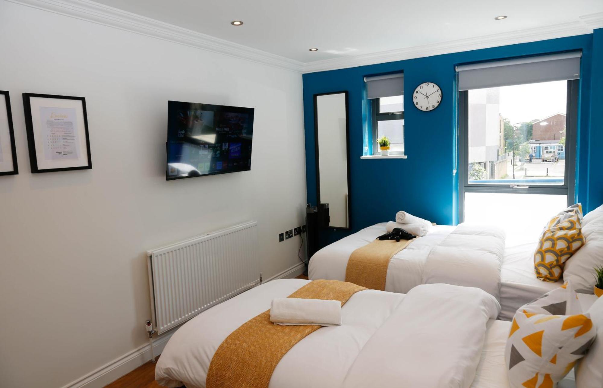 New Luxury Rooms In The Heart Of London Next To Shops, Cafes, Bars & Metro With Shared Bathrooms Екстериор снимка