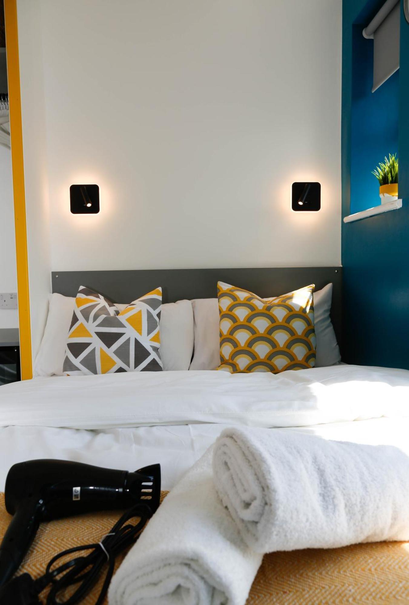 New Luxury Rooms In The Heart Of London Next To Shops, Cafes, Bars & Metro With Shared Bathrooms Екстериор снимка