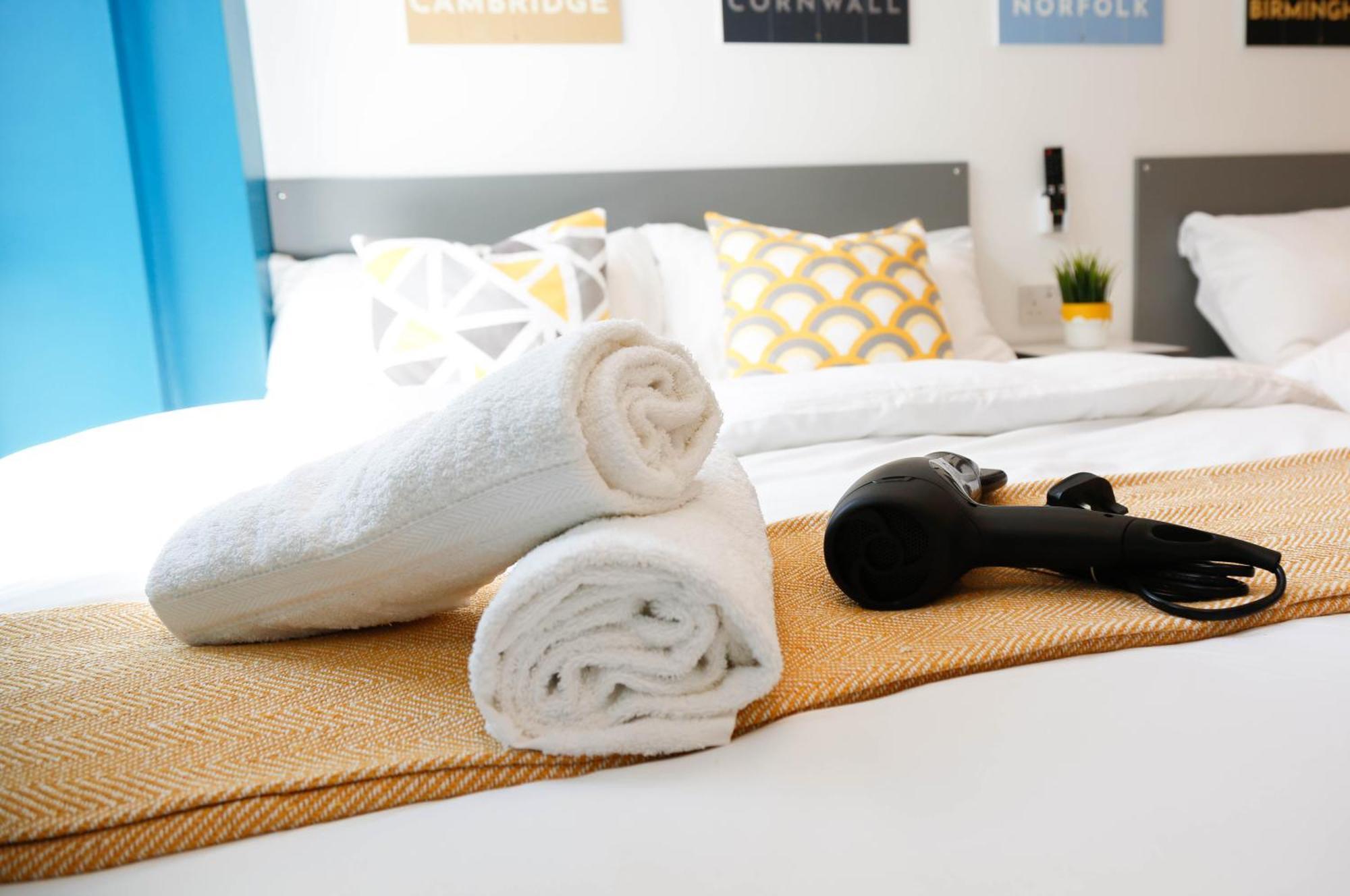 New Luxury Rooms In The Heart Of London Next To Shops, Cafes, Bars & Metro With Shared Bathrooms Екстериор снимка