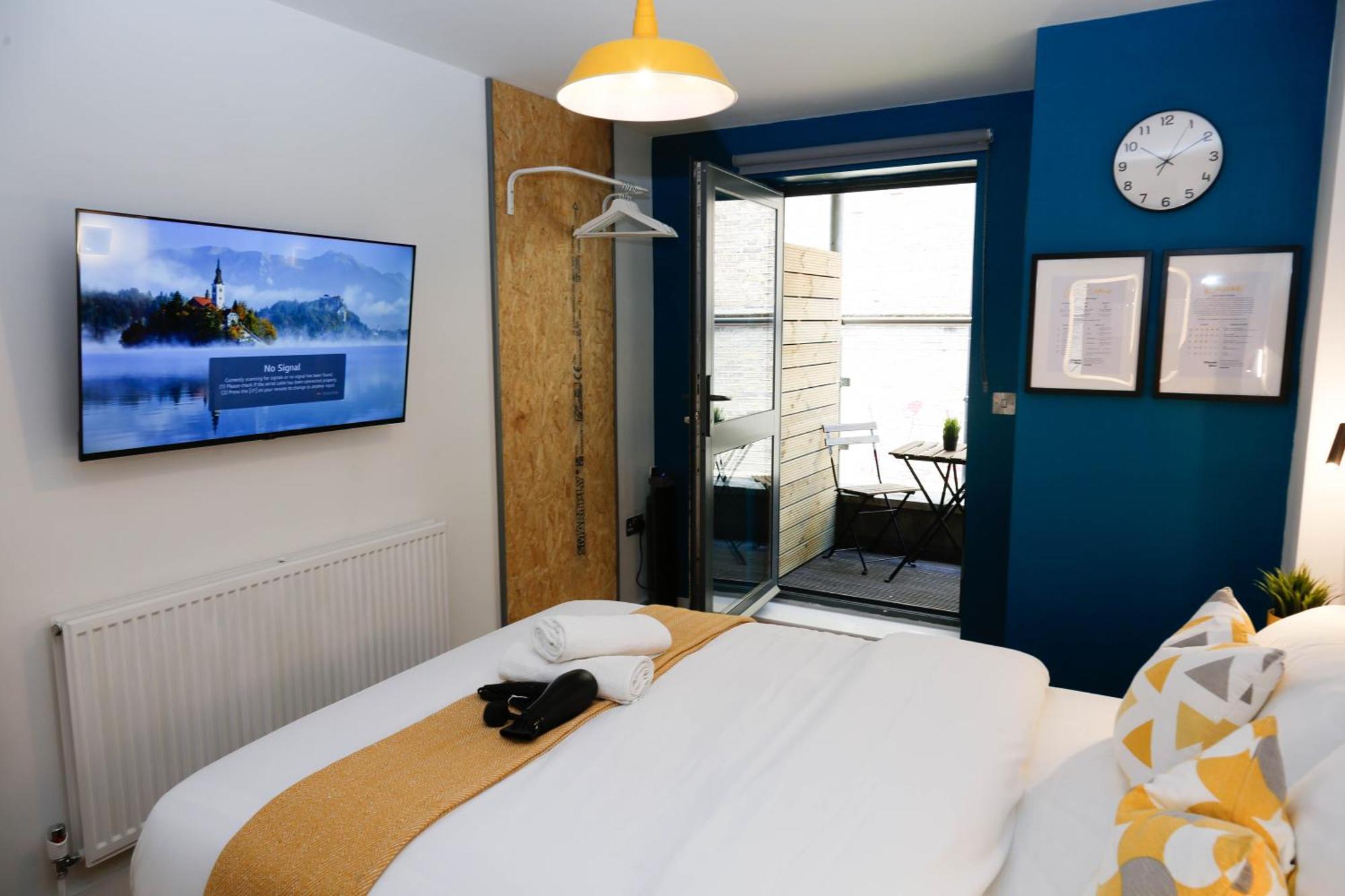 New Luxury Rooms In The Heart Of London Next To Shops, Cafes, Bars & Metro With Shared Bathrooms Екстериор снимка
