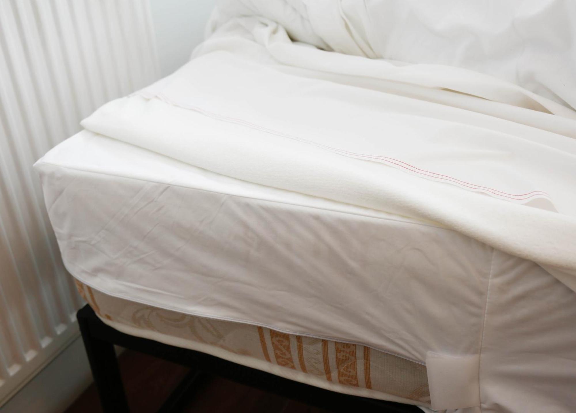 New Luxury Rooms In The Heart Of London Next To Shops, Cafes, Bars & Metro With Shared Bathrooms Екстериор снимка