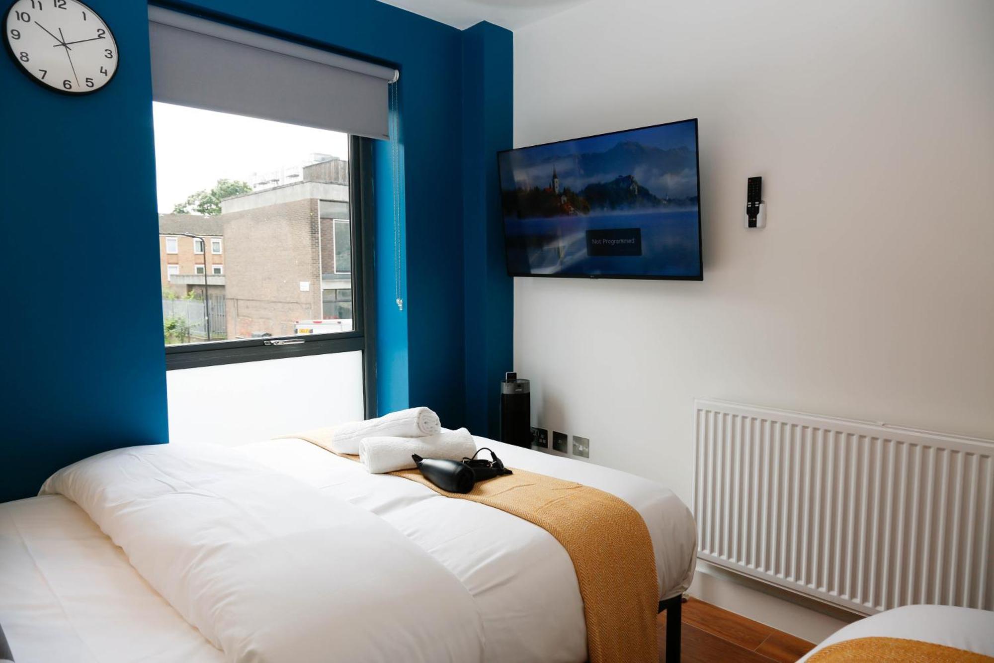 New Luxury Rooms In The Heart Of London Next To Shops, Cafes, Bars & Metro With Shared Bathrooms Екстериор снимка